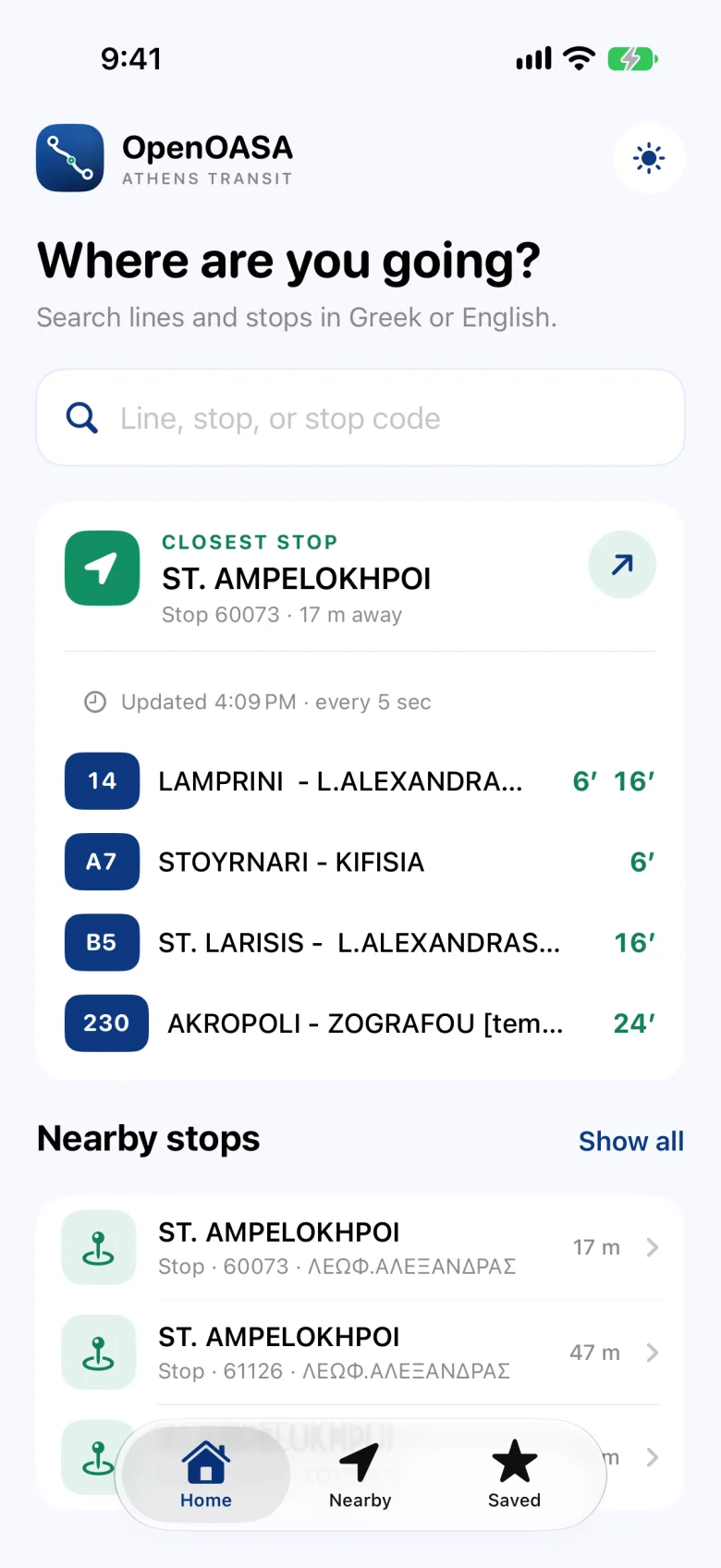 Home screen: the closest stop with its next buses, and the stops nearby.